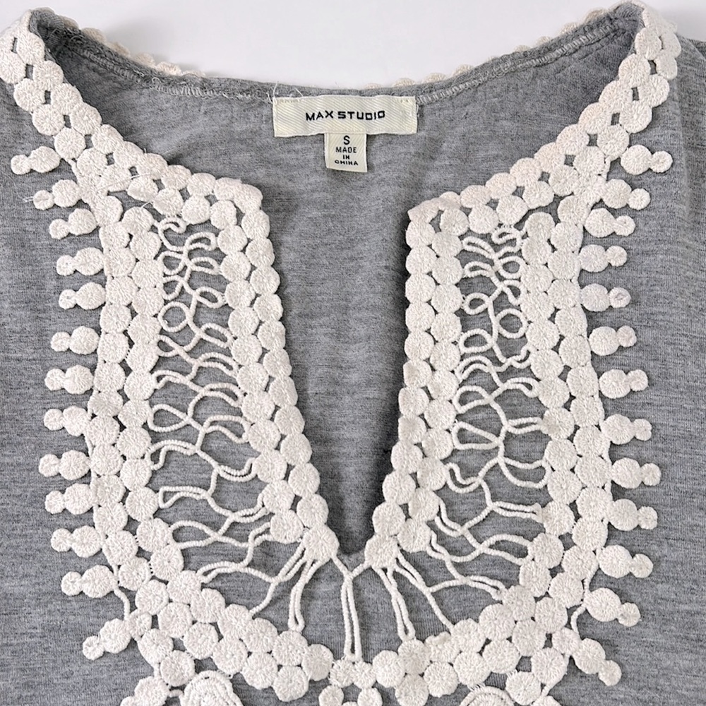 Max Studio Crochet Macrame Trim Split Neck Sleeve… - image 2